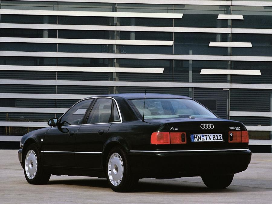  Audi A8 3.3 TDI Quattro (D2) 1999 года  (фото 7 из 7)